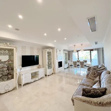 Luxurious Golden Mile