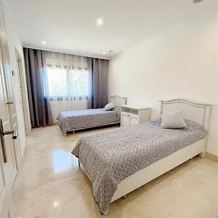 Luxurious Golden Mile