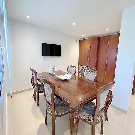 Apartment Luxurious Golden Mile *