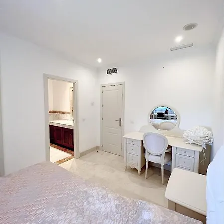 Apartment Luxurious Golden Mile Marbella